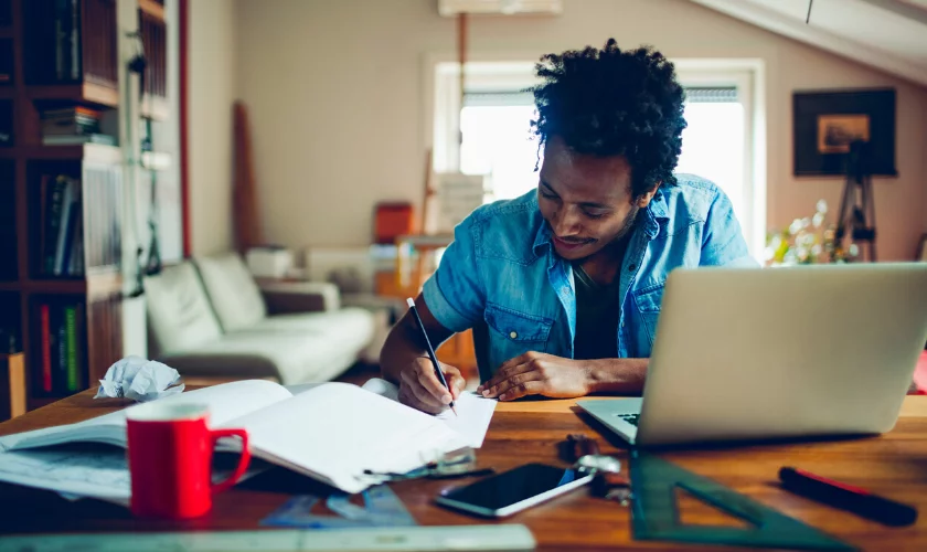 Tenha a chance de obter um Certificado da UFMA sem sair de casa!