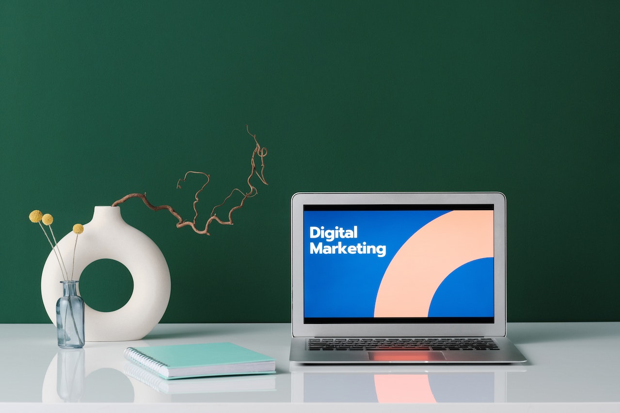 Quanto ganha um consultor de marketing digital: Os números por trás do sucesso nessa área em crescimento!
