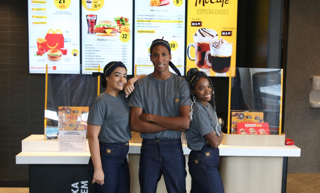 Jovem Aprendiz McDonald’s: você pode ganhar dinheiro sem atrapalhar os estudos!